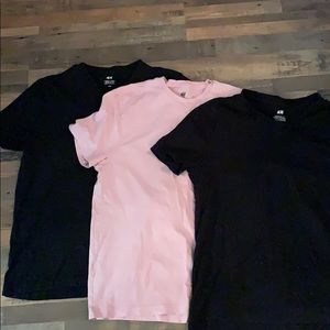 H&M T-Shirt Bundle- Regular Fit. Size Medium